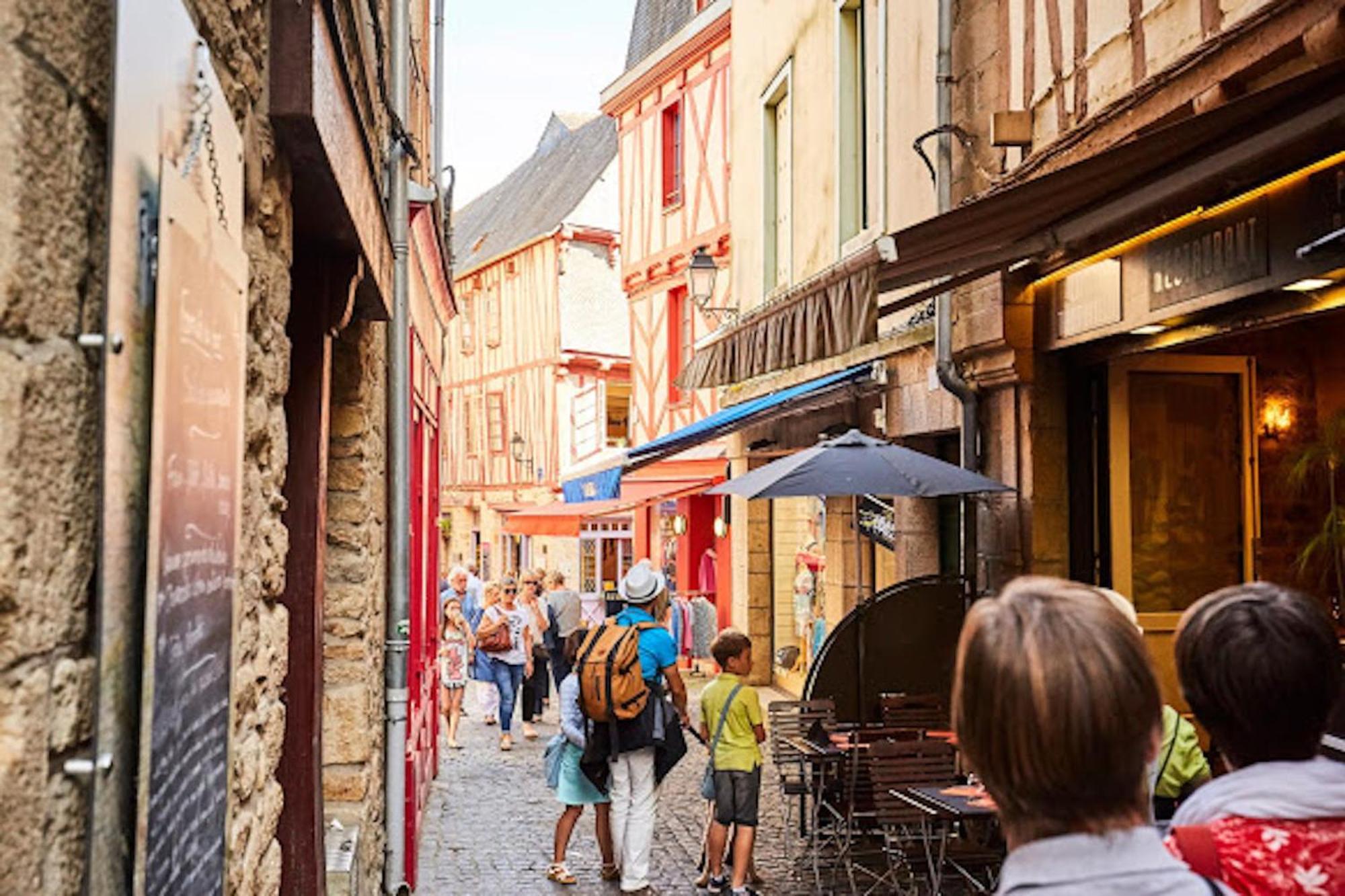 Appartement Neuf Rdc Avec Terrasse A Vannes Centre Buitenkant foto